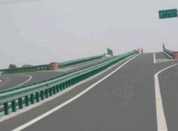 熱鍍鋅波形護(hù)欄1