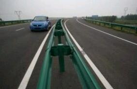 波形梁鋼護(hù)欄熱浸鍍鋅和熱浸鍍鋁應(yīng)用分析