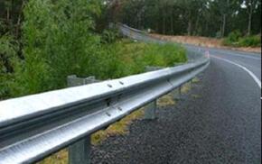 波形梁鋼護(hù)欄熱浸鍍鋅