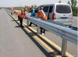 309國(guó)道隱患路段將設(shè)防撞護(hù)欄