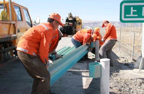 廢舊波形護(hù)欄再利用