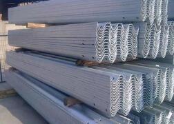 環(huán)境整治對(duì)波形護(hù)欄板價(jià)格的影響